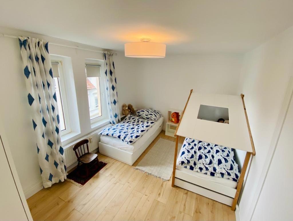 Cute Apartment - Detmold City Center - Large Kitchen, Bath, South Facing Balcony - Free Parking And Wifi Exterior photo