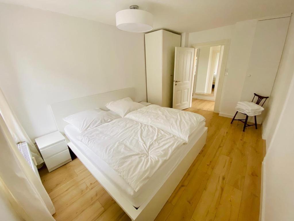 Cute Apartment - Detmold City Center - Large Kitchen, Bath, South Facing Balcony - Free Parking And Wifi Exterior photo