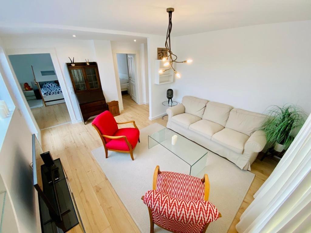 Cute Apartment - Detmold City Center - Large Kitchen, Bath, South Facing Balcony - Free Parking And Wifi Exterior photo